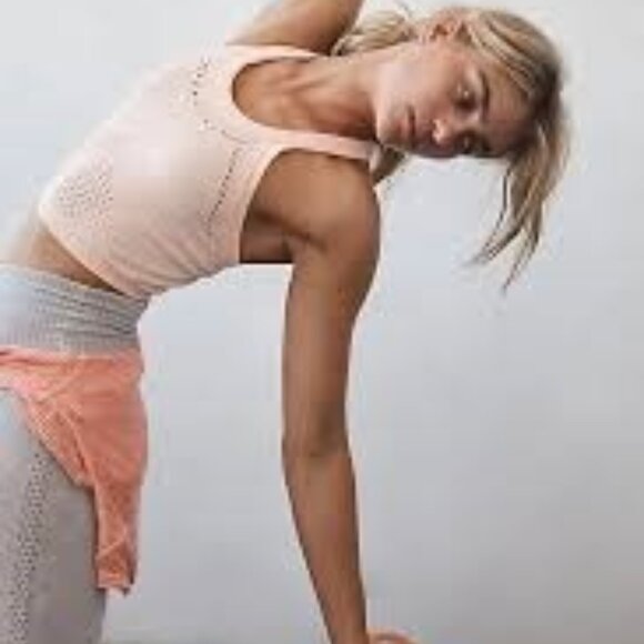 FP Movement Serendipity Crochet Crop - Picture 1 of 4